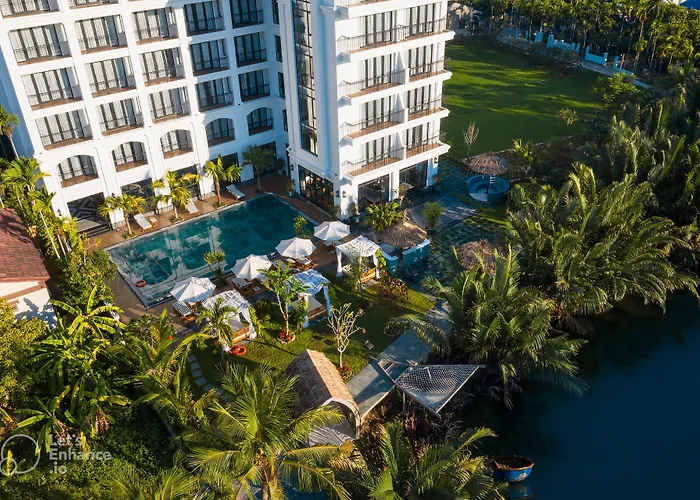 Shining Riverside Hoi An Boutique & SpaBoutique Hotel